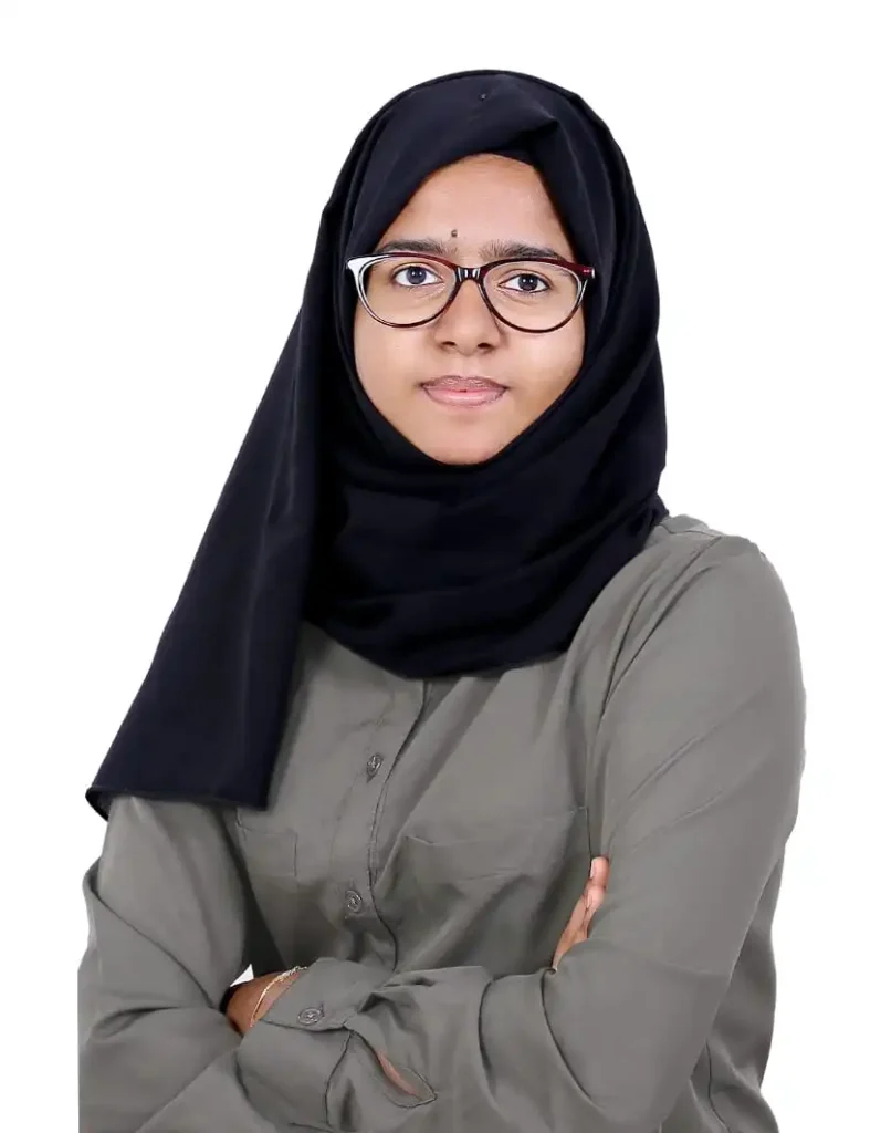 Professional portrait photo of Fasmitha A M, BSc Food Technology graduate turned freelance digital marketing professional based in Dubai, United Arab Emirates